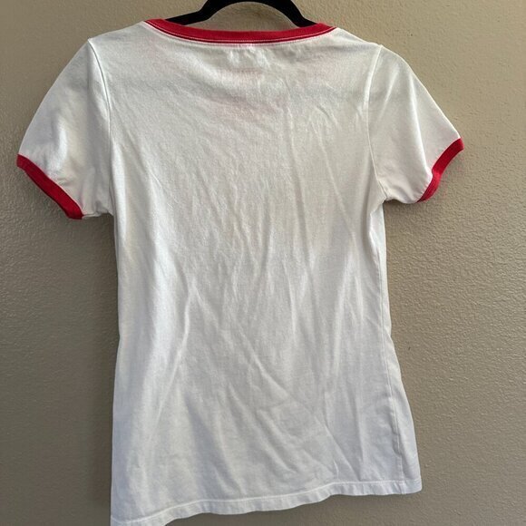 Stranger Things White‎ T-Shirt  Size Medium, stranger things, graphic t-shirt - Picture 4 of 5